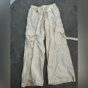 Women's Mid-Rise Baggy Cargo Pants NWT Medium